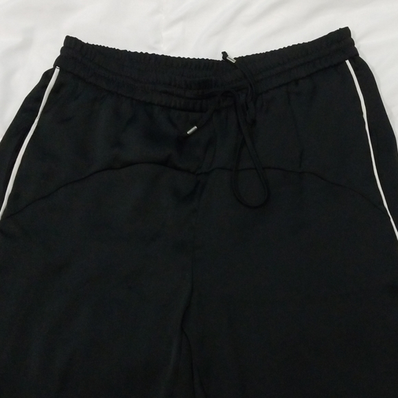 Zara pants - Picture 3 of 3